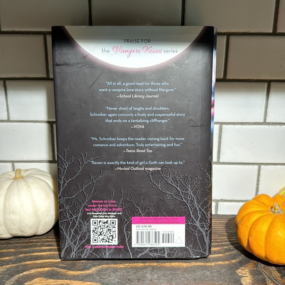 The Full Moon book series by Ellen Schreiber 3 pristine books for 1 low price! - Picture 7 of 10